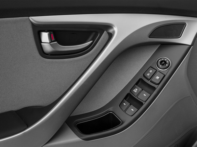 2016 Hyundai Elantra 4dr Sdn Auto SE