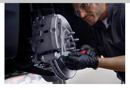 Brake pad and rotor inspection by an experience service tech