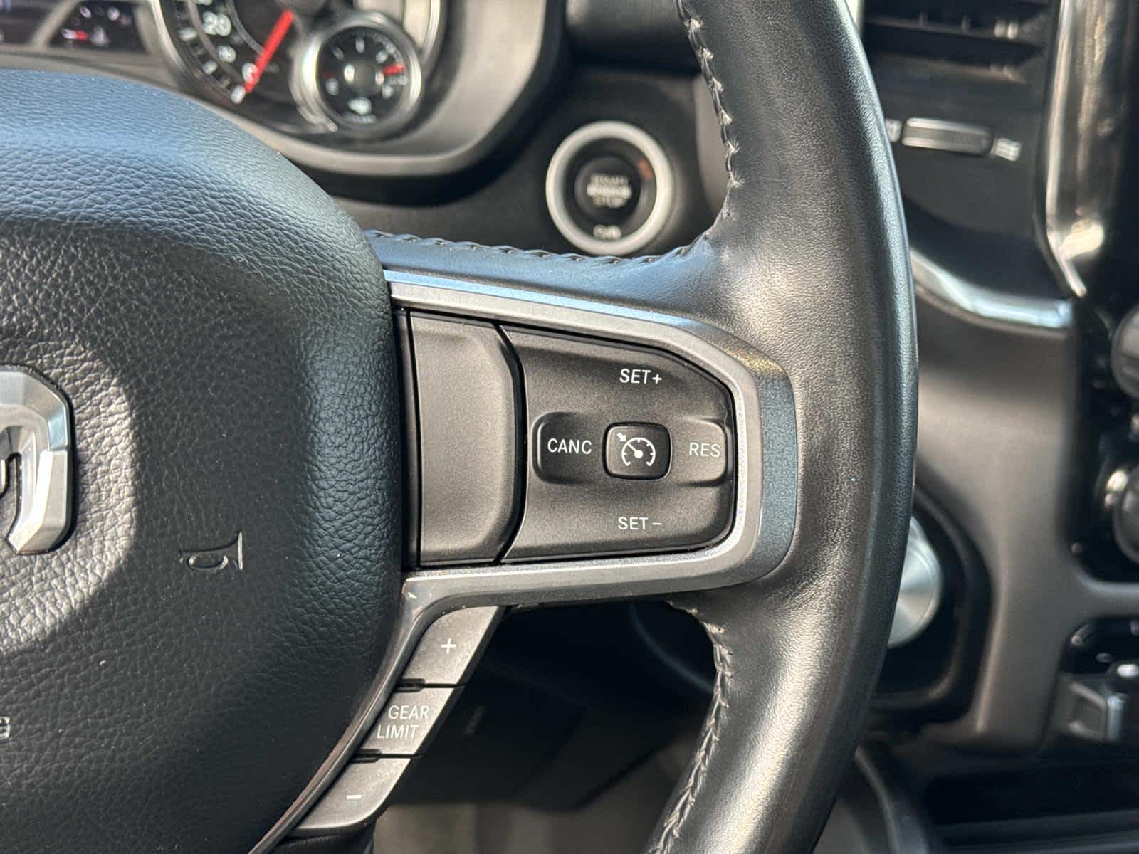 2022 RAM 1500 Laramie 4x2 Crew Cab 57 Box