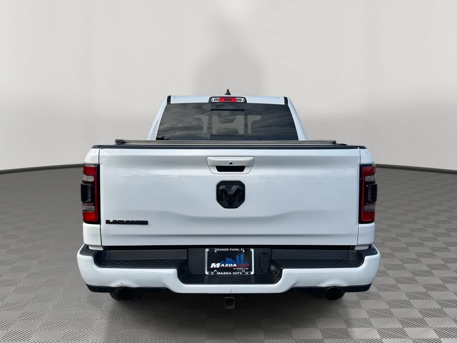 2022 RAM 1500 Laramie 4x2 Crew Cab 57 Box