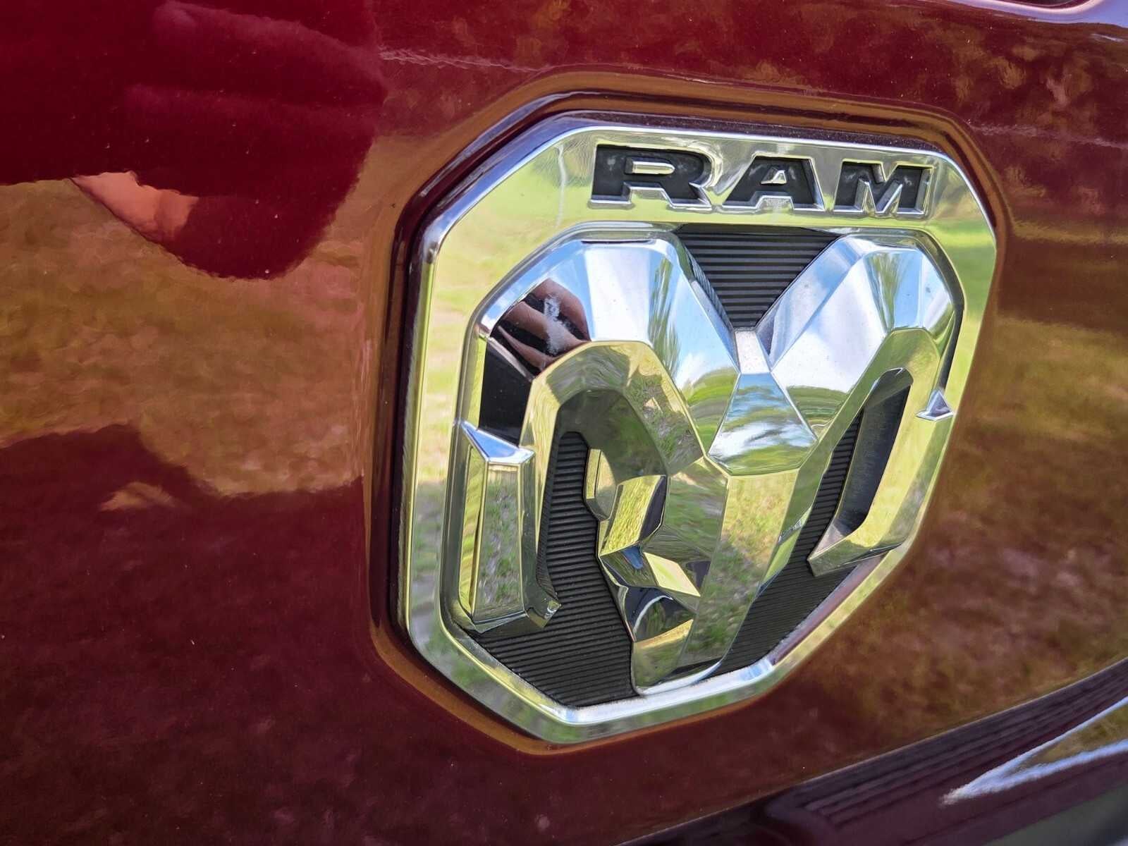 2019 RAM 1500 Big Horn/Lone Star 4x4 Crew Cab 57 Box