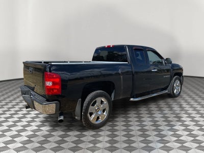 2011 Chevrolet Silverado 1500 4WD Ext Cab 143.5 LT