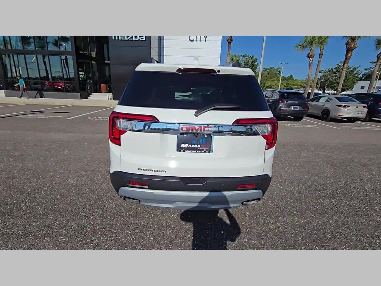 2021 GMC Acadia FWD 4dr SLT