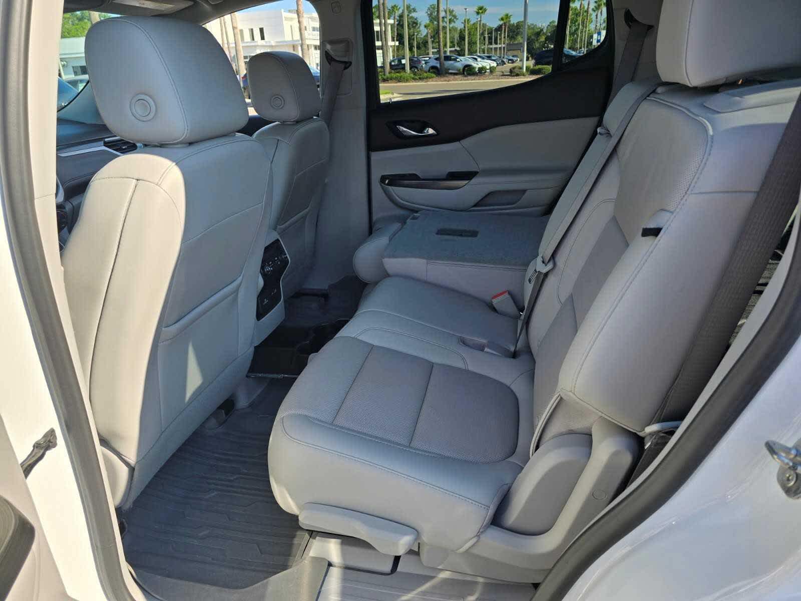 2021 GMC Acadia FWD 4dr SLT