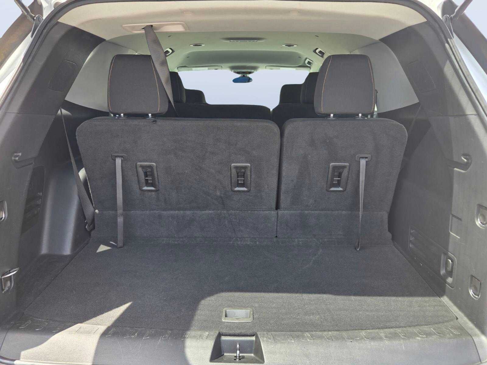2021 Chevrolet Traverse FWD 4dr LS w/1LS