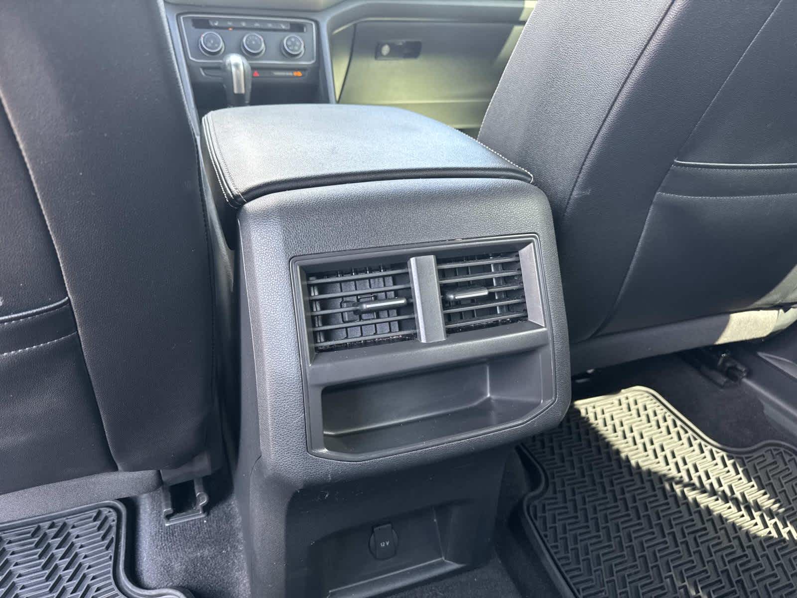 2022 Volkswagen Atlas Cross Sport 2.0T SE FWD