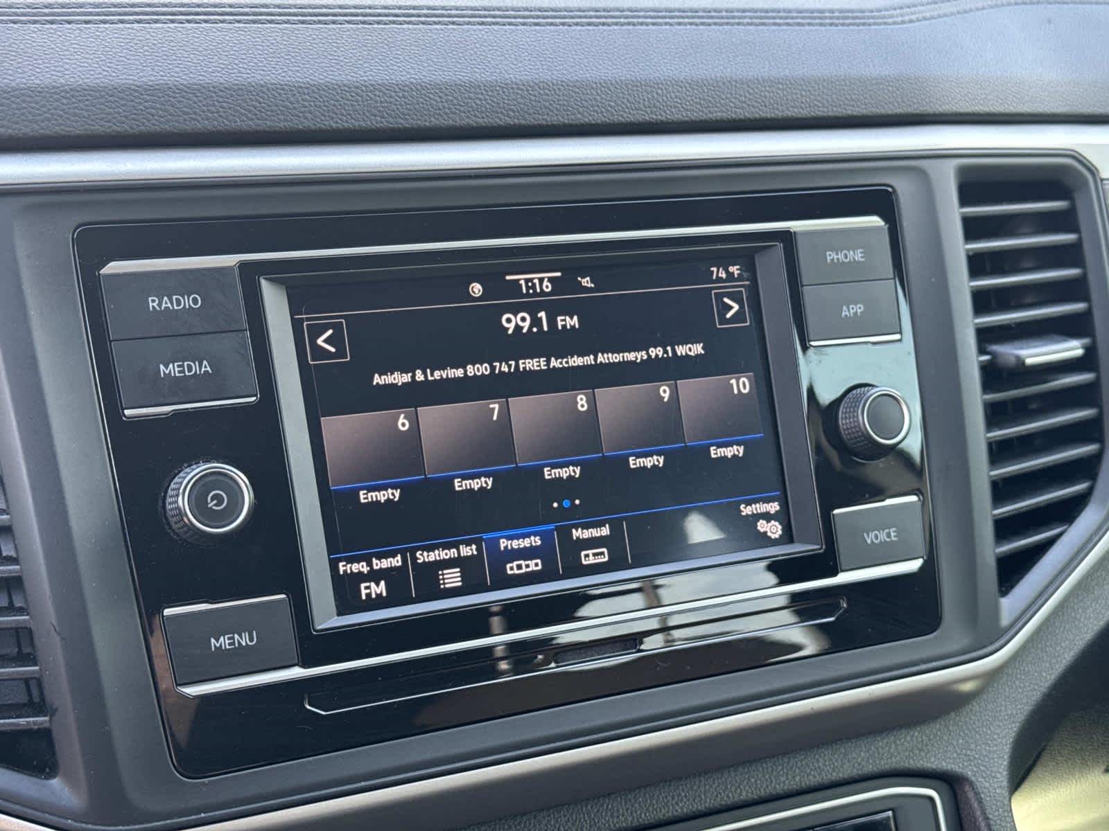 2022 Volkswagen Atlas Cross Sport 2.0T SE FWD