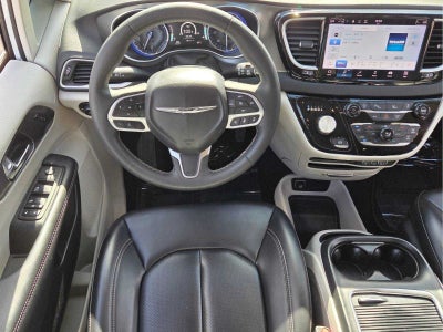 2023 Chrysler Pacifica Touring L FWD