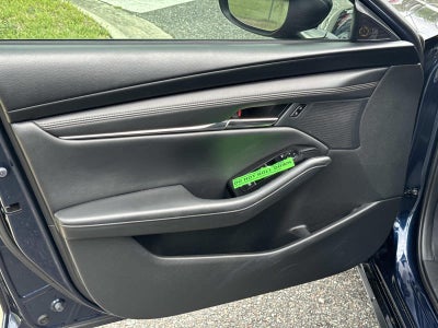 2022 Mazda MAZDA3 Preferred FWD