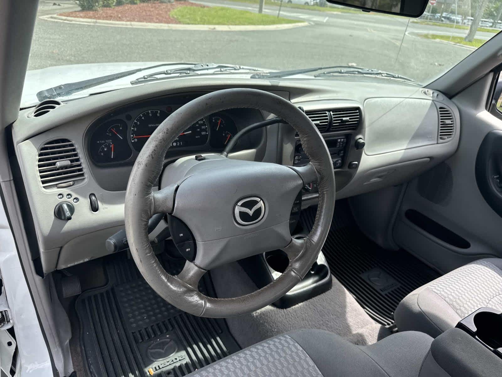 2002 Mazda Mazda B-Series 2WD DS