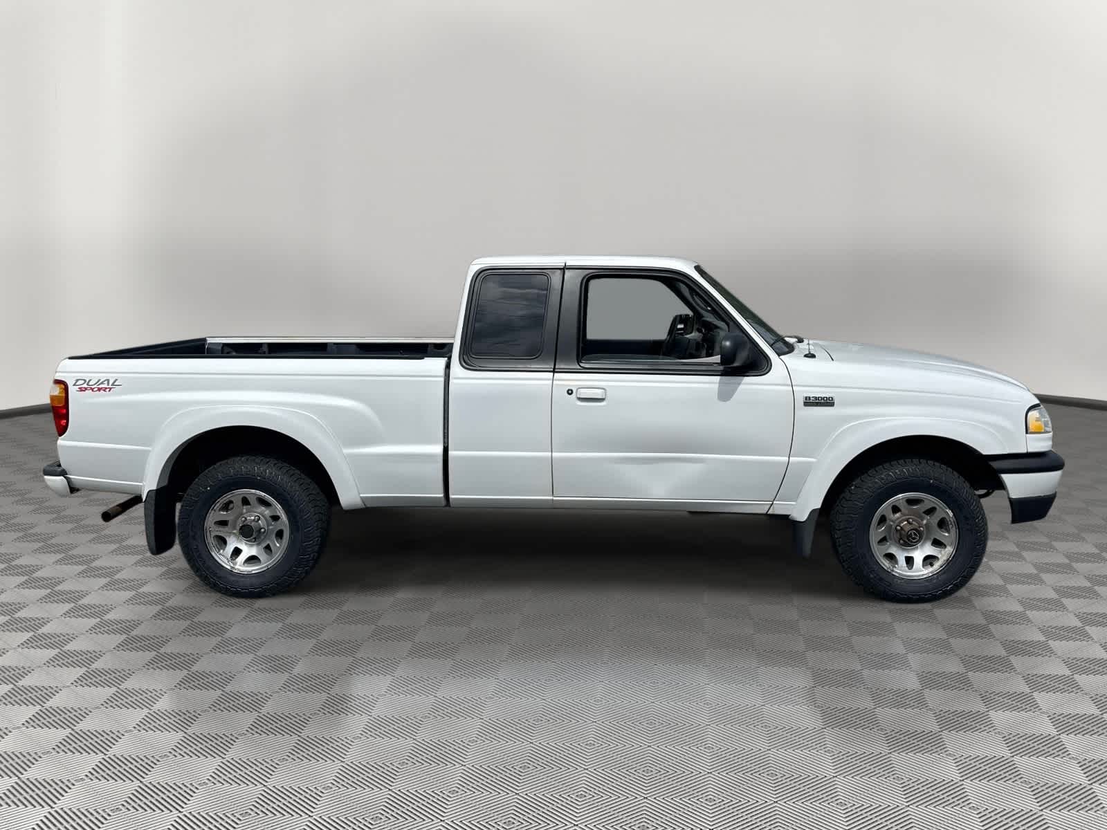 2002 Mazda Mazda B-Series 2WD DS