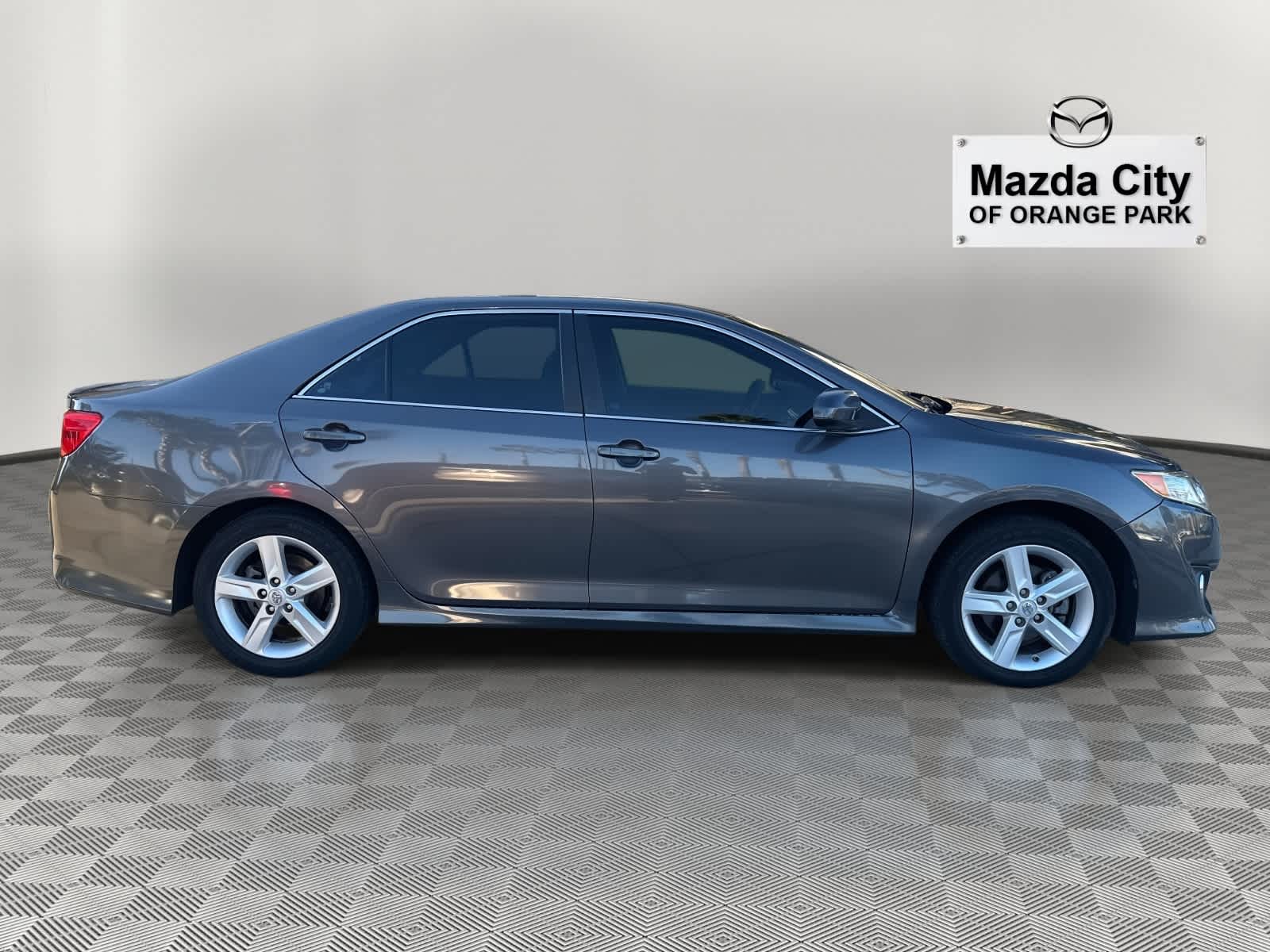 2014 Toyota Camry 4dr Sdn I4 Auto SE *Ltd Avail*