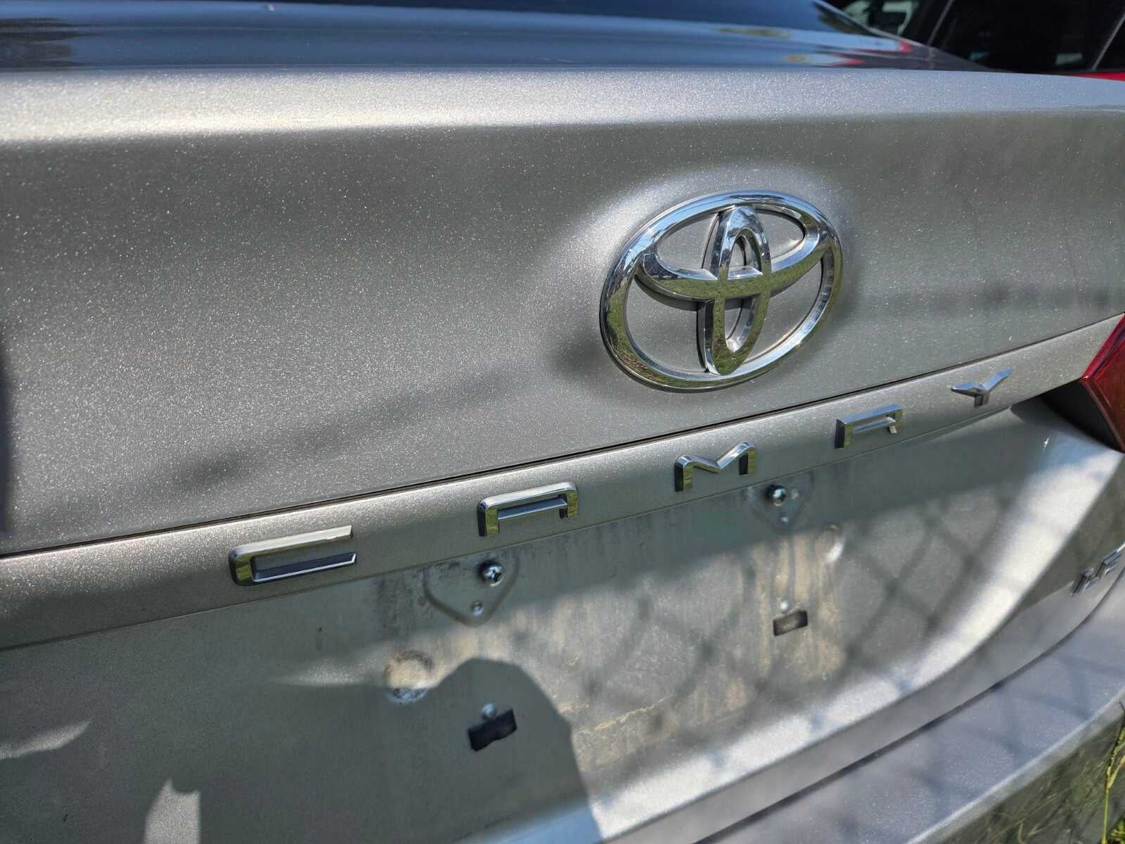 2020 Toyota Camry LE Auto
