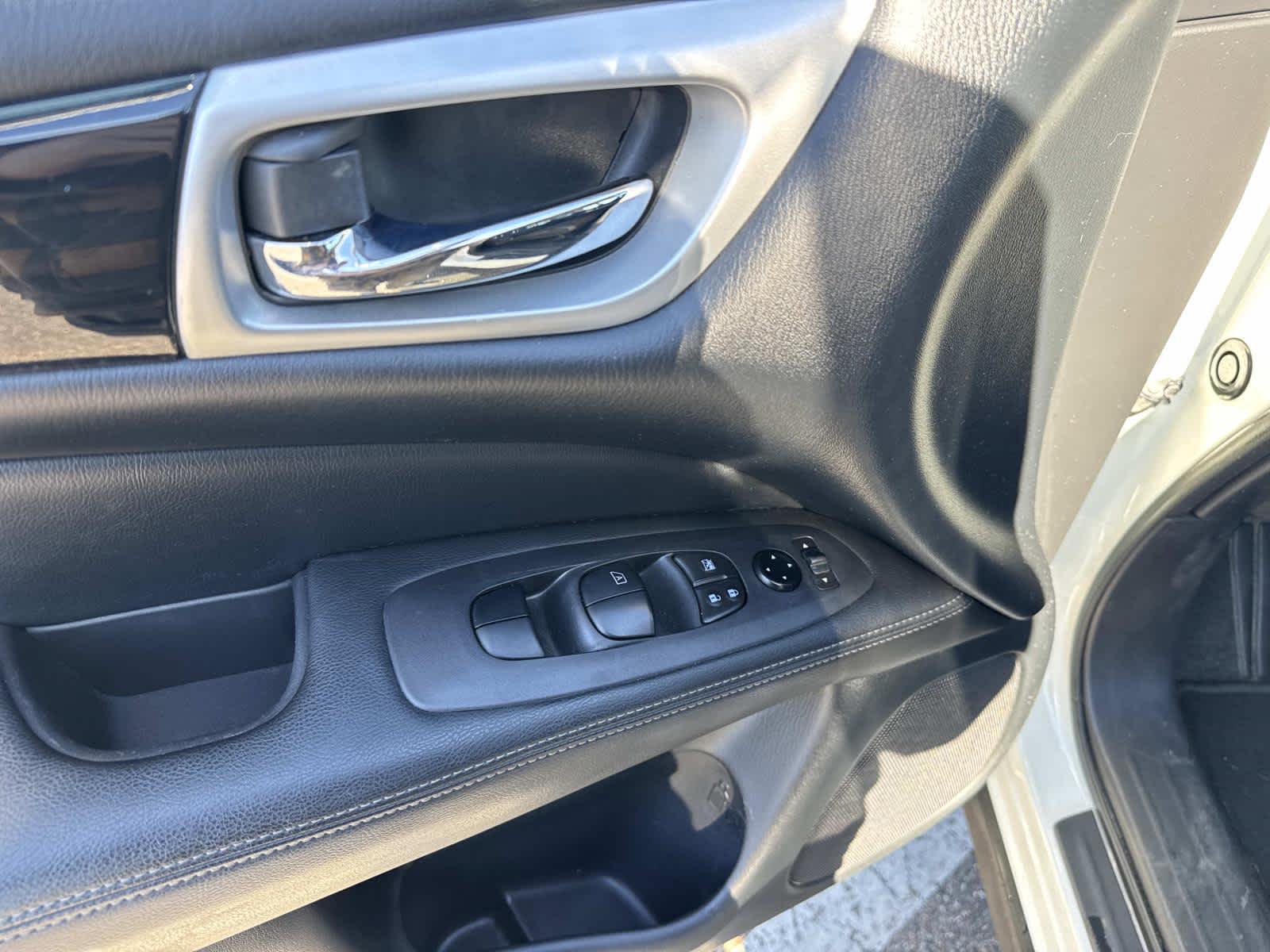 2020 Nissan Pathfinder FWD S