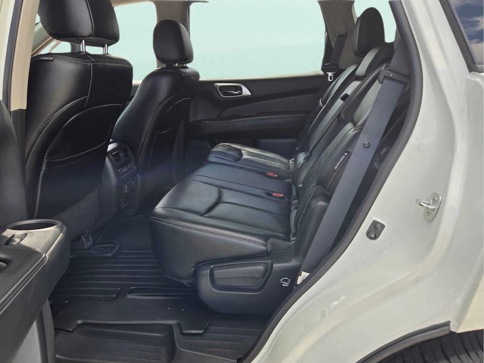 2018 Nissan Pathfinder 4x4 SL
