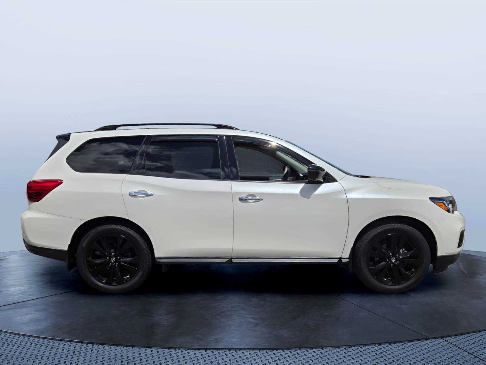 2018 Nissan Pathfinder 4x4 SL