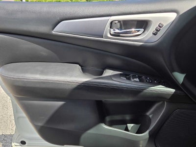 2018 Nissan Pathfinder 4x4 SL
