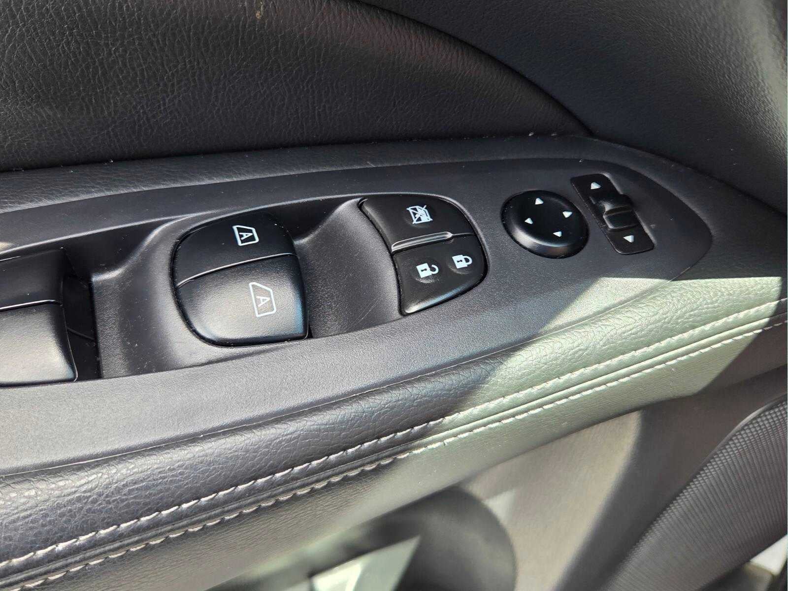 2018 Nissan Pathfinder 4x4 SL