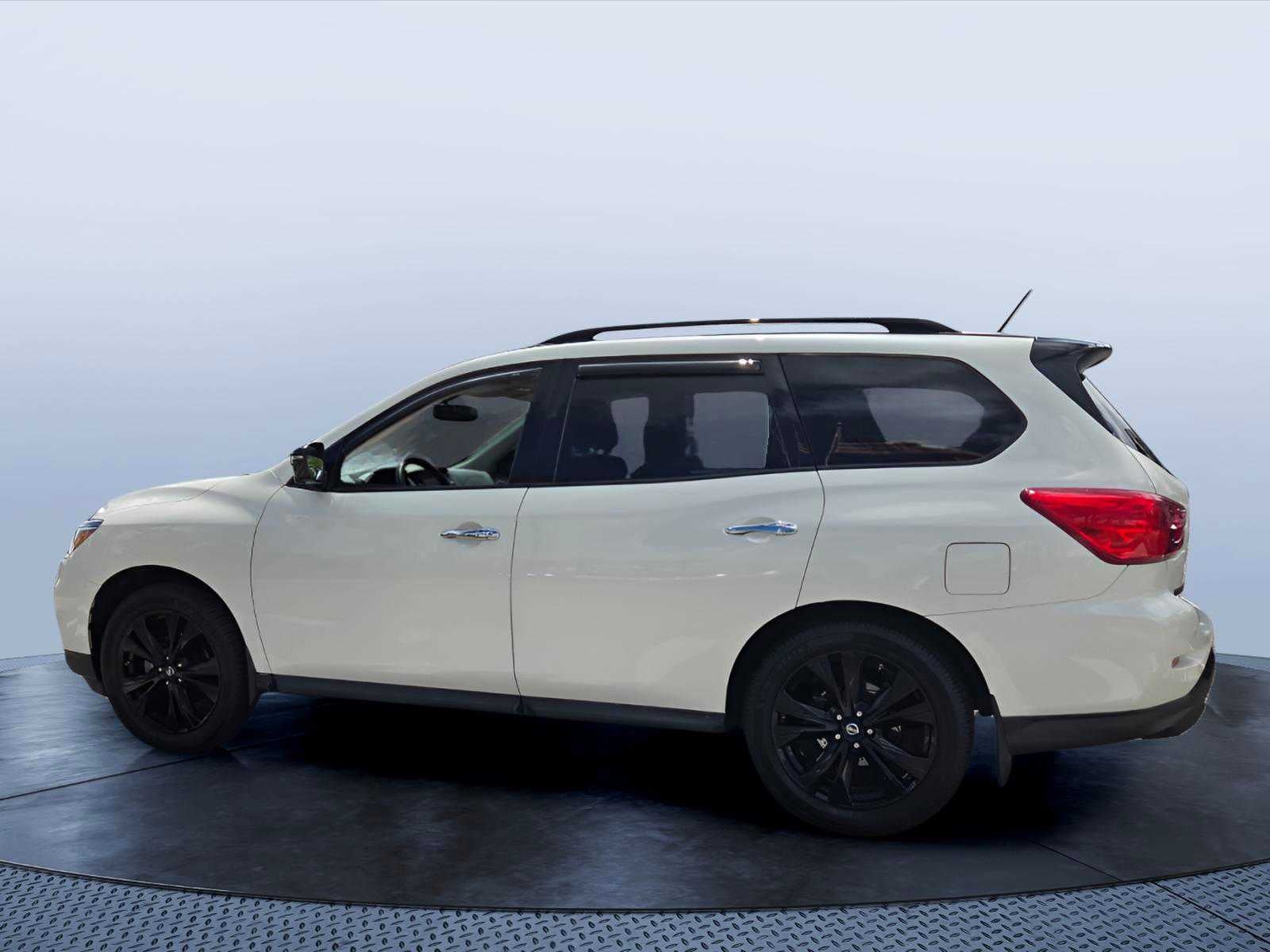 2018 Nissan Pathfinder 4x4 SL