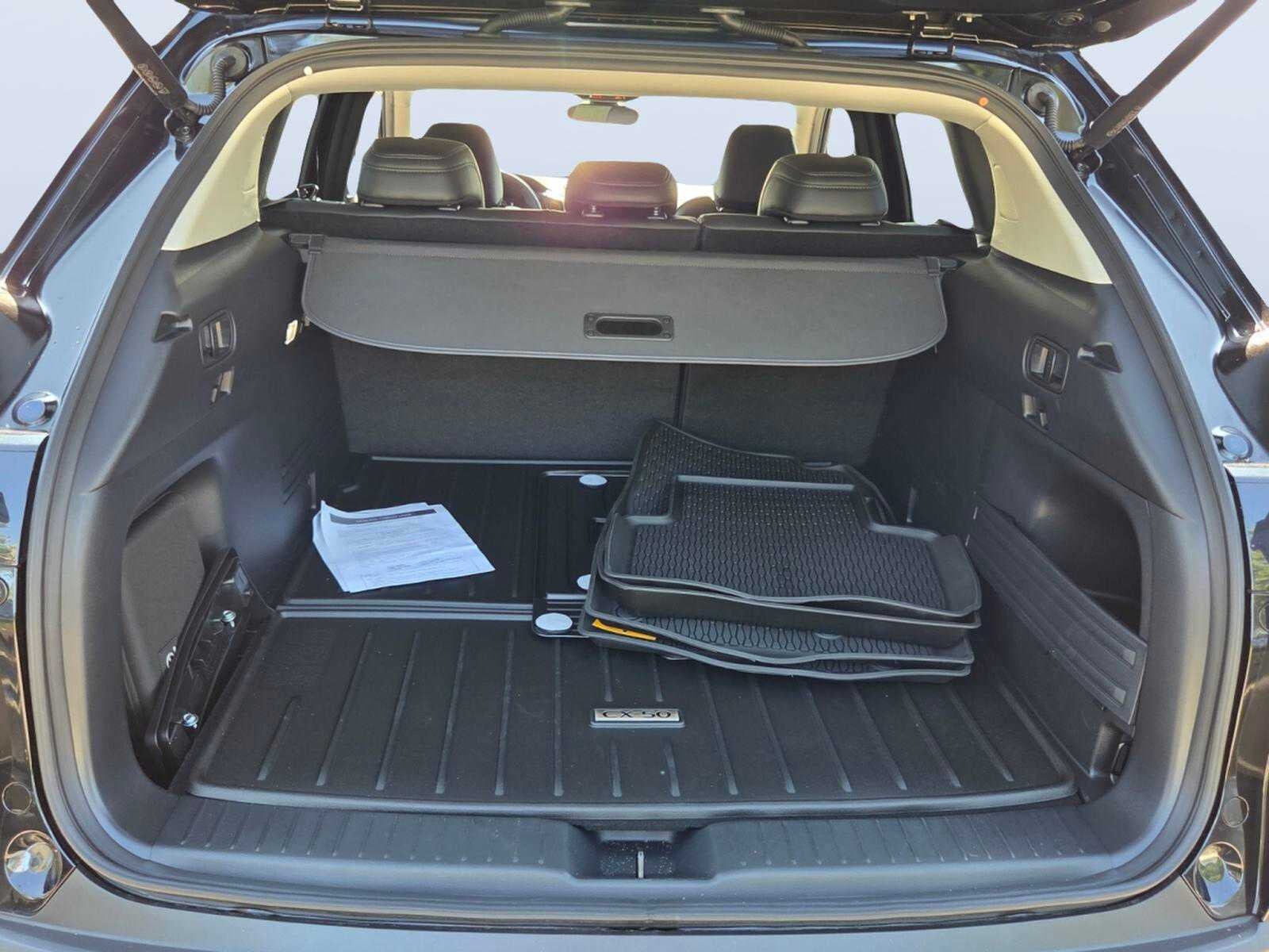2026 Mazda Mazda CX-50 Hybrid Premium AWD