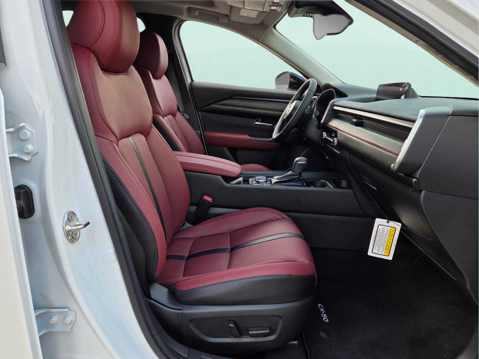 2026 Mazda Mazda CX-50 Hybrid Premium AWD