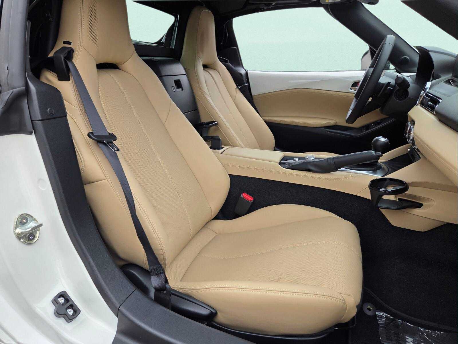 2026 Mazda Mazda MX-5 Miata RF Grand Touring