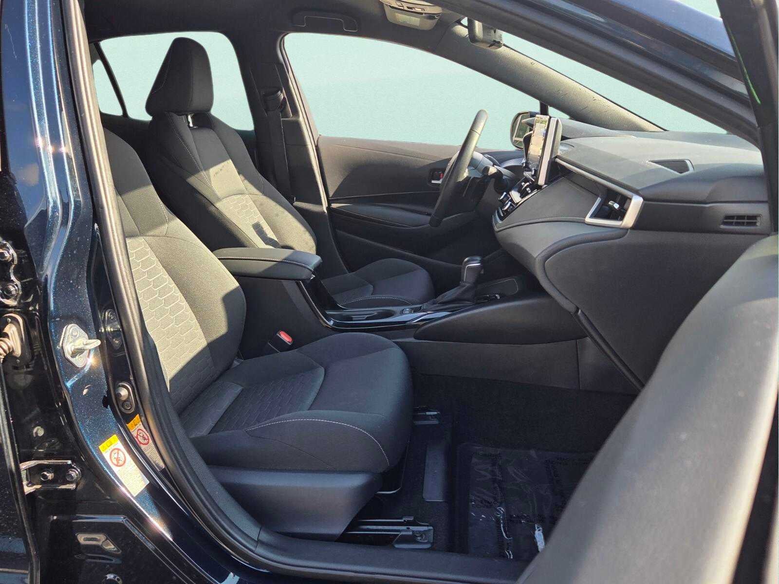 2020 Toyota Corolla Hatchback SE CVT