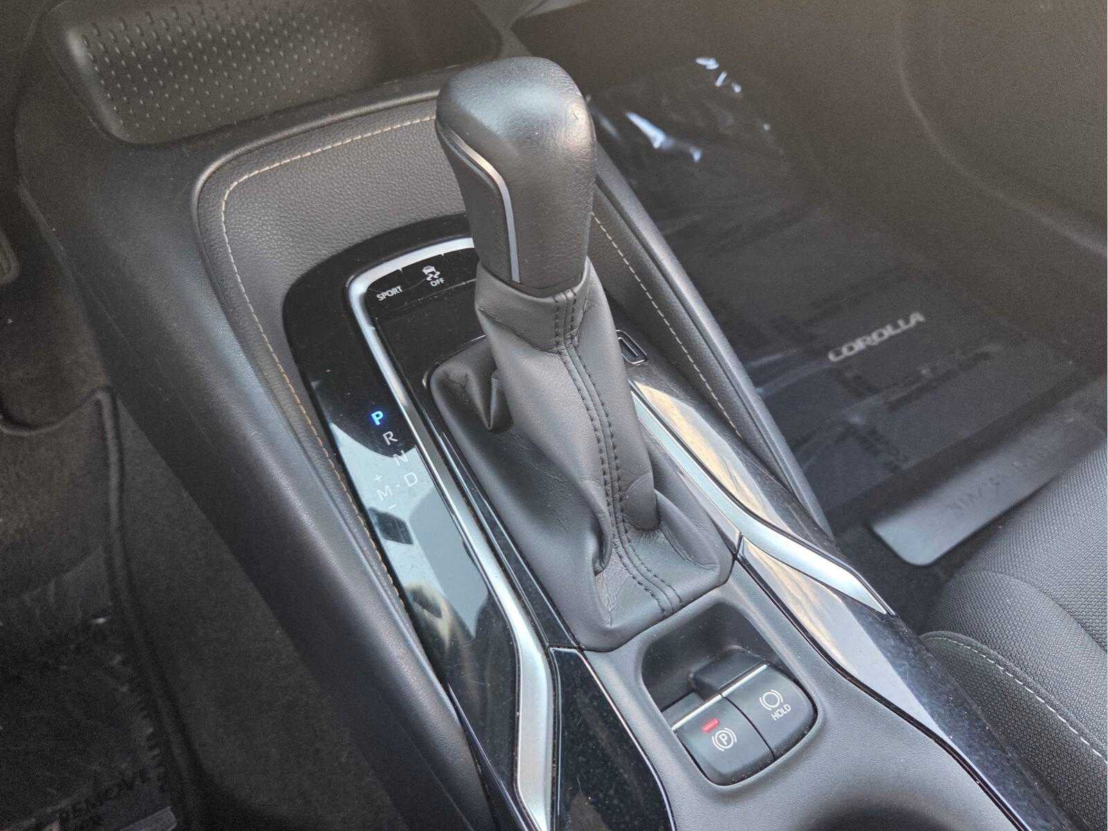2020 Toyota Corolla Hatchback SE CVT