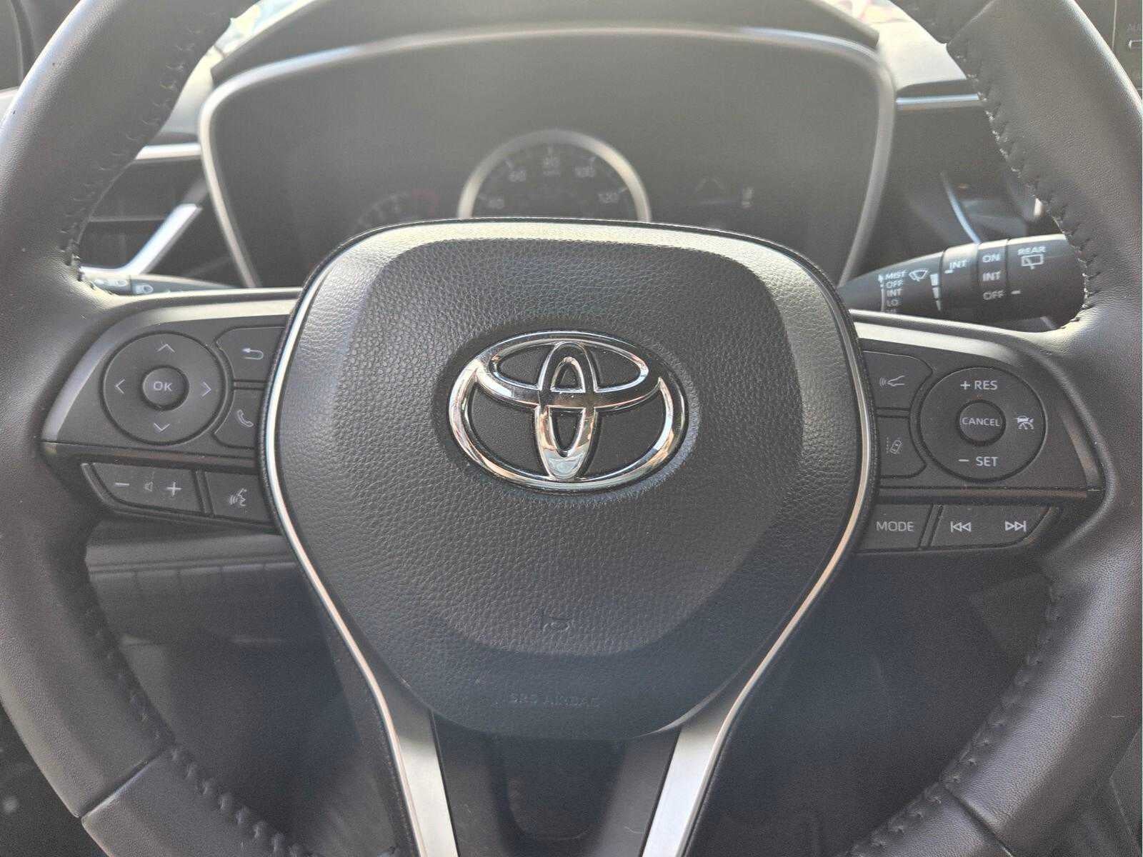 2020 Toyota Corolla Hatchback SE CVT