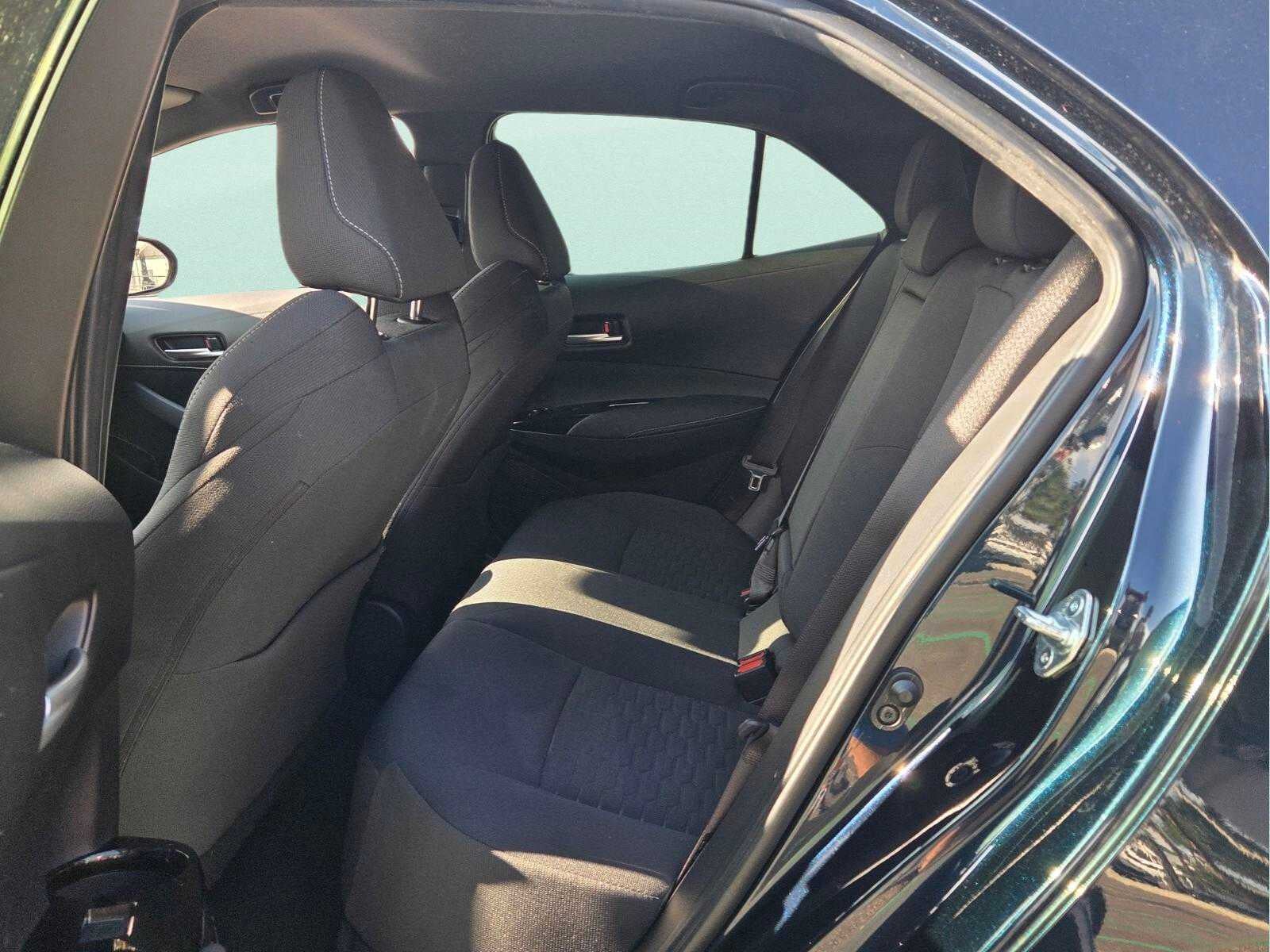 2020 Toyota Corolla Hatchback SE CVT