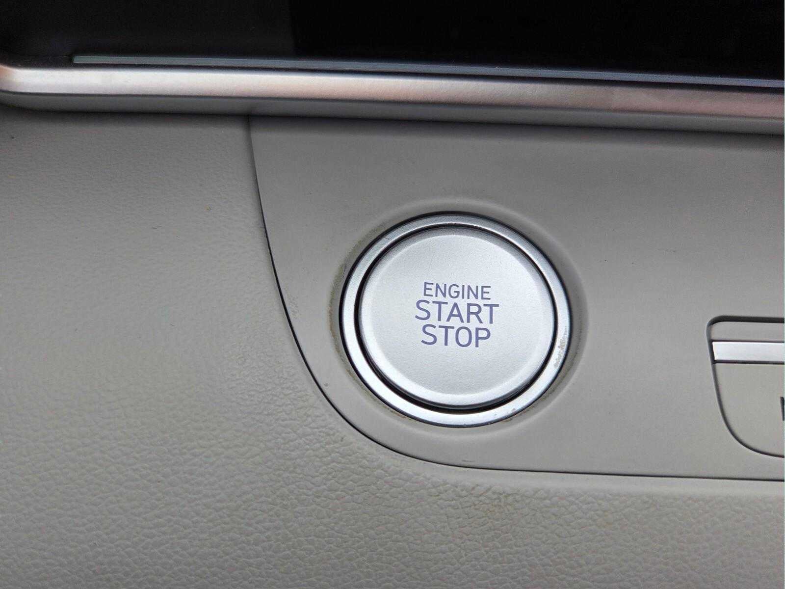 2023 Hyundai Elantra Hybrid Limited DCT