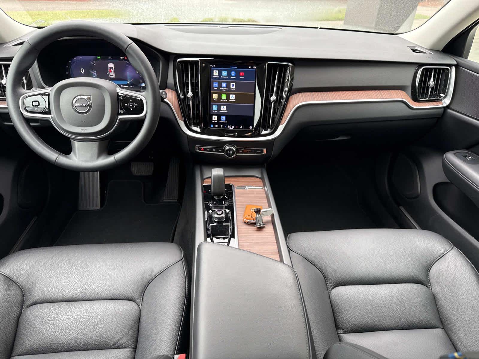 2023 Volvo V60 Cross Country B5 AWD Plus