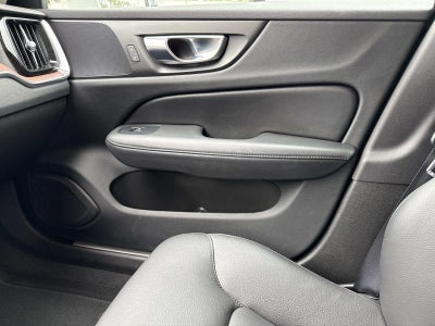 2023 Volvo V60 Cross Country B5 AWD Plus