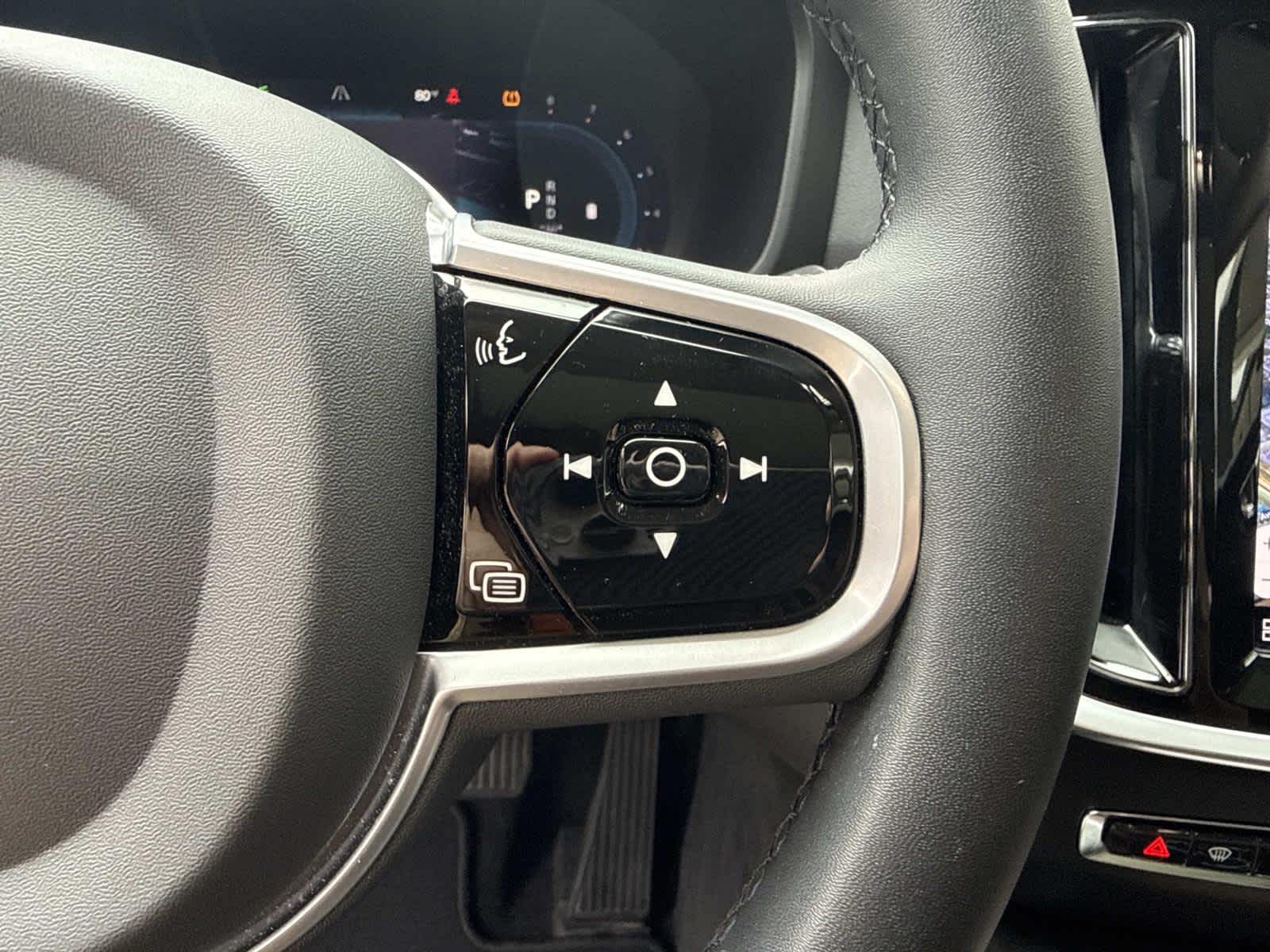 2023 Volvo V60 Cross Country B5 AWD Plus