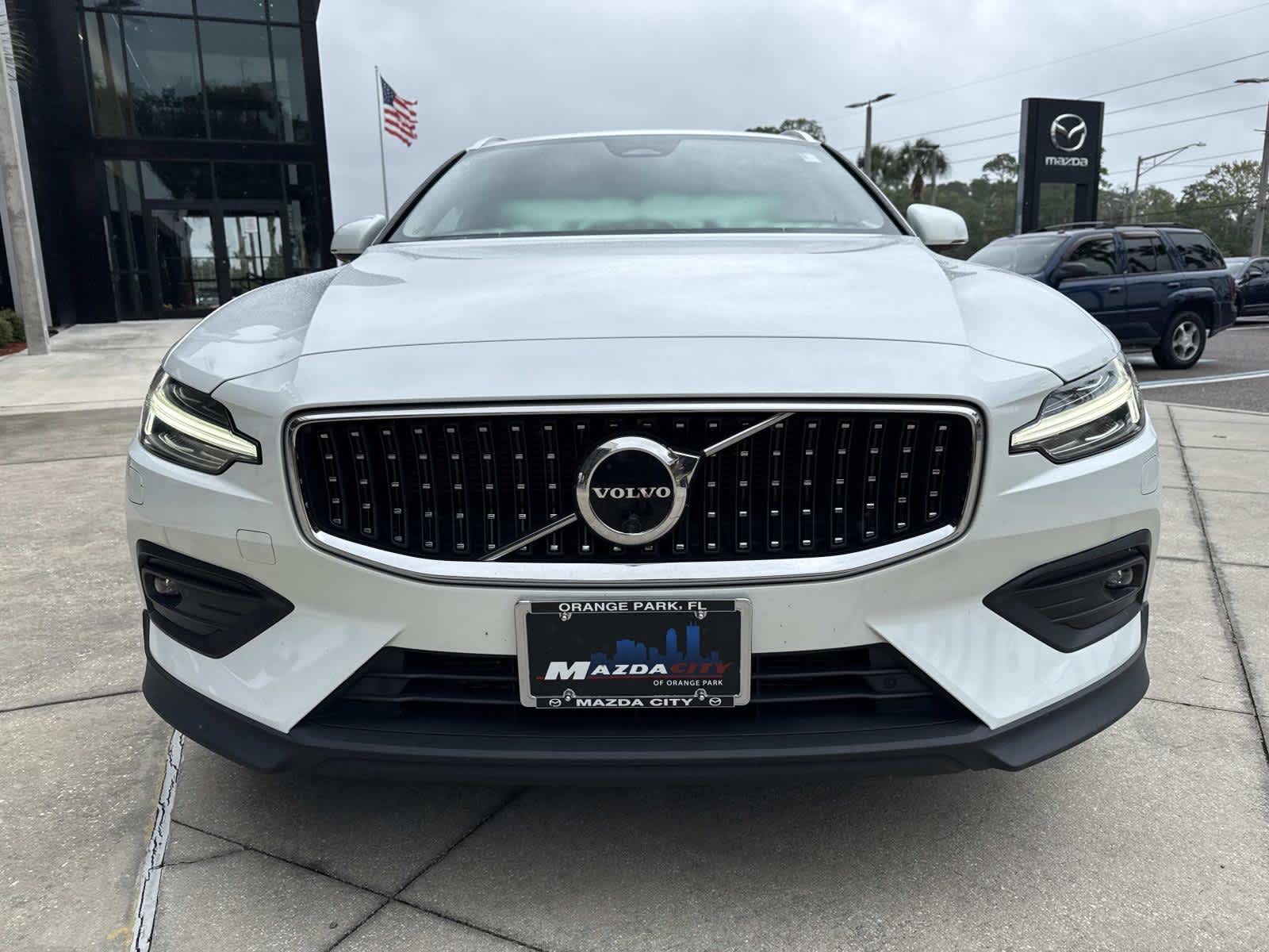 2023 Volvo V60 Cross Country B5 AWD Plus
