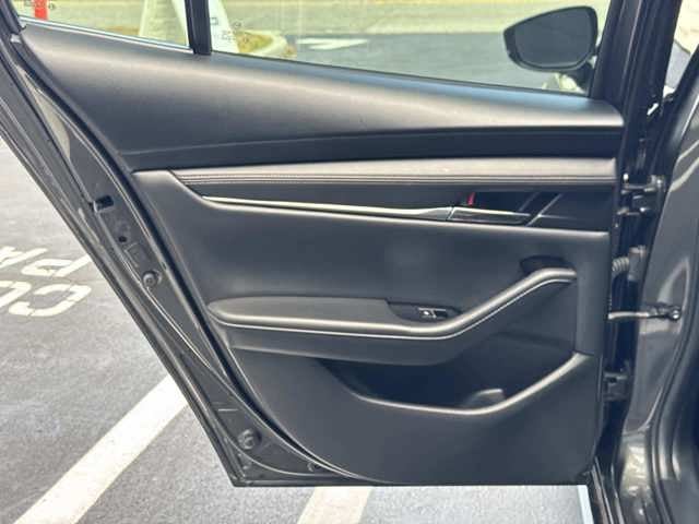 2023 Mazda MAZDA3 2.5 S Premium