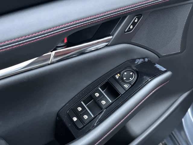 2026 Mazda Mazda3 Hatchback 2.5 S Carbon Edition AWD