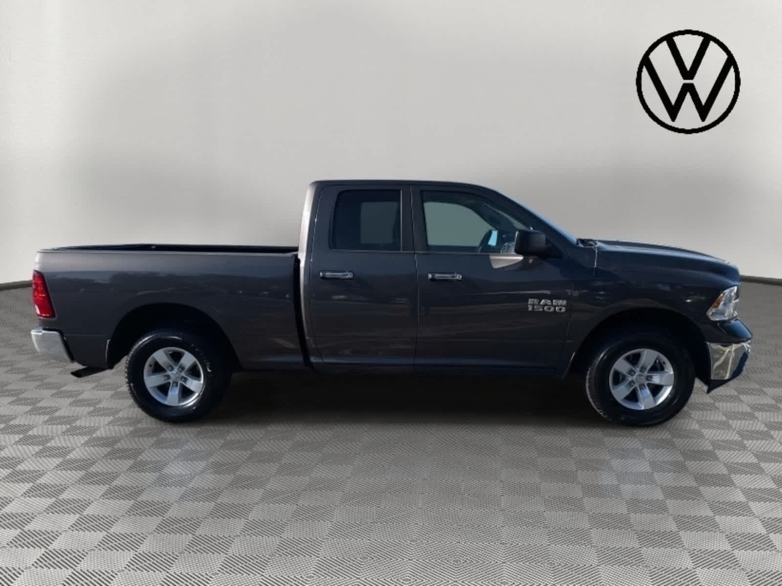 2016 RAM 1500 SLT