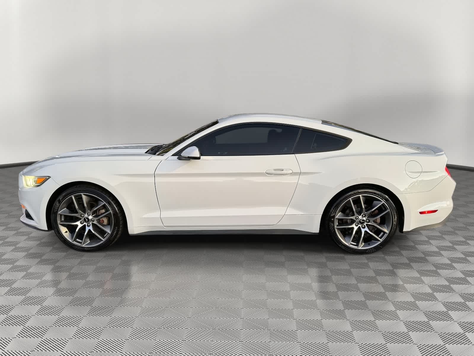 2016 Ford Mustang EcoBoost Premium