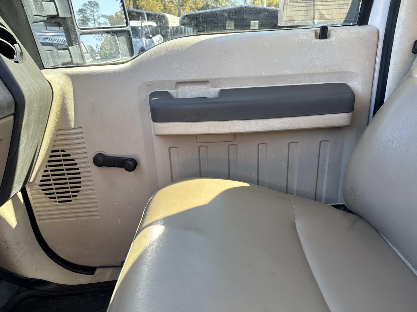 2008 Ford Super Duty F-350 SRW XL