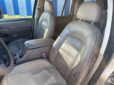 2003 Ford Explorer XLT