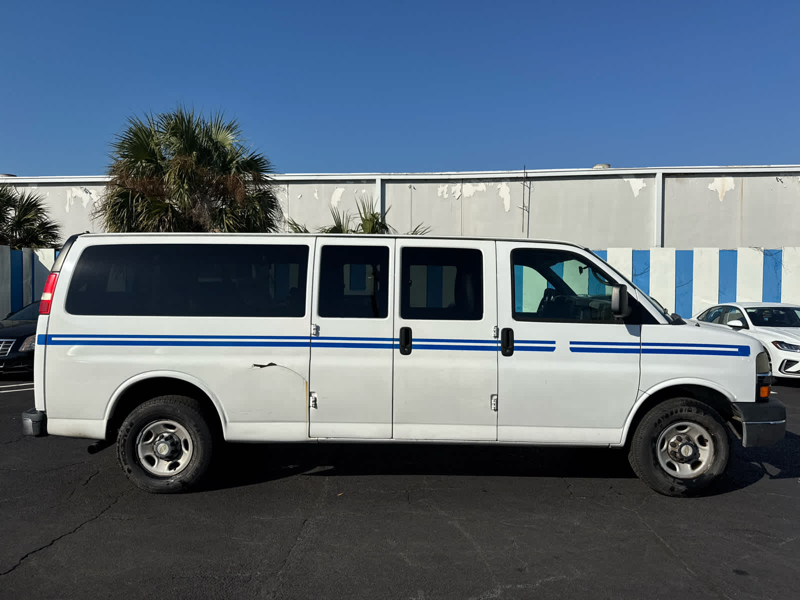 2013 Chevrolet Express Passenger LT
