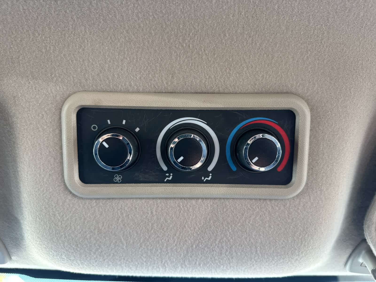 2013 Chevrolet Express Passenger LT