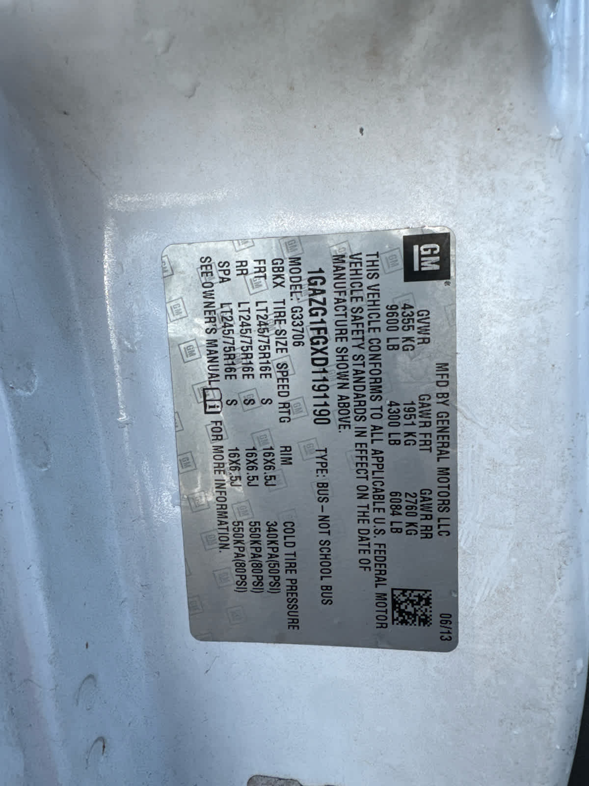 2013 Chevrolet Express Passenger LT