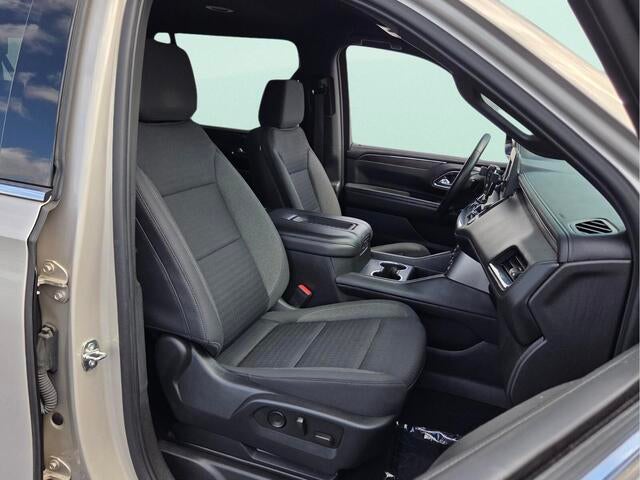 2023 Chevrolet Suburban LS