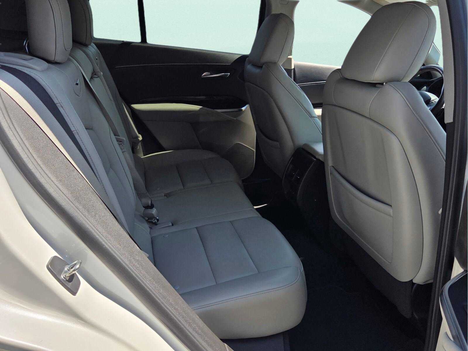 2021 Cadillac XT4 FWD Premium Luxury