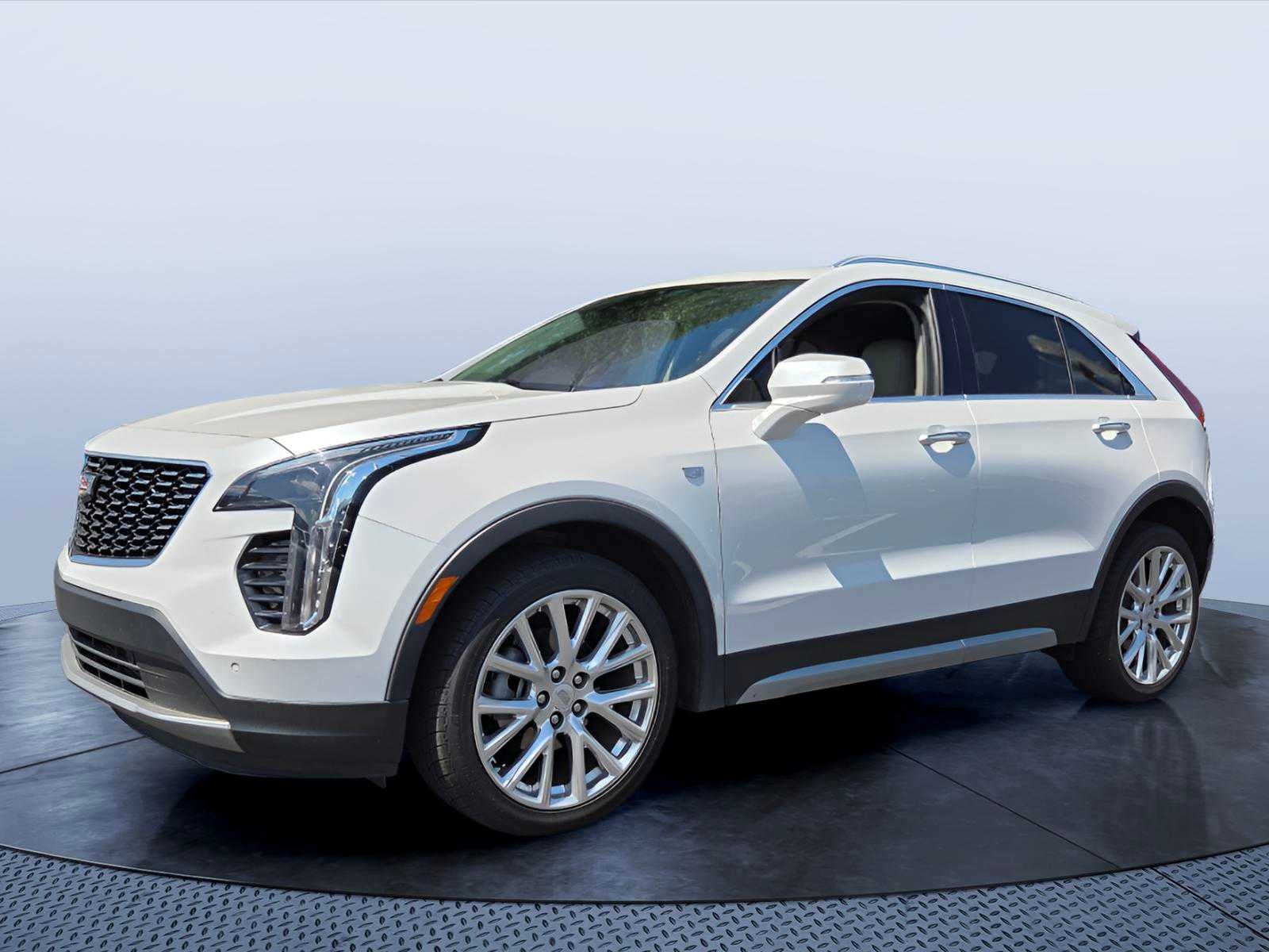 2021 Cadillac XT4 FWD Premium Luxury