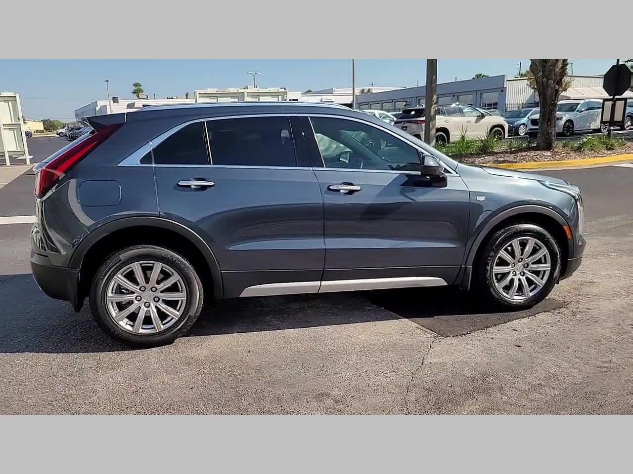 2020 Cadillac XT4 FWD Premium Luxury
