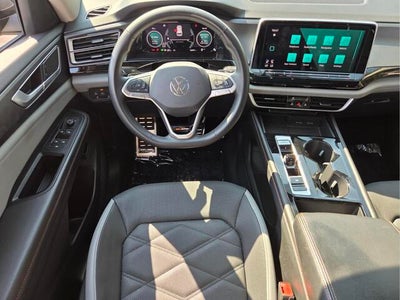 2024 Volkswagen Atlas 2.0T Peak Edition SE w/Technology