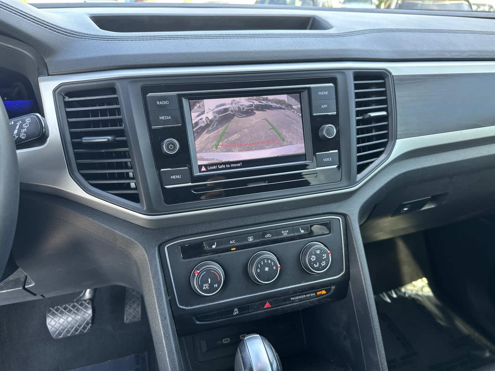 2023 Volkswagen Atlas 2.0T SE